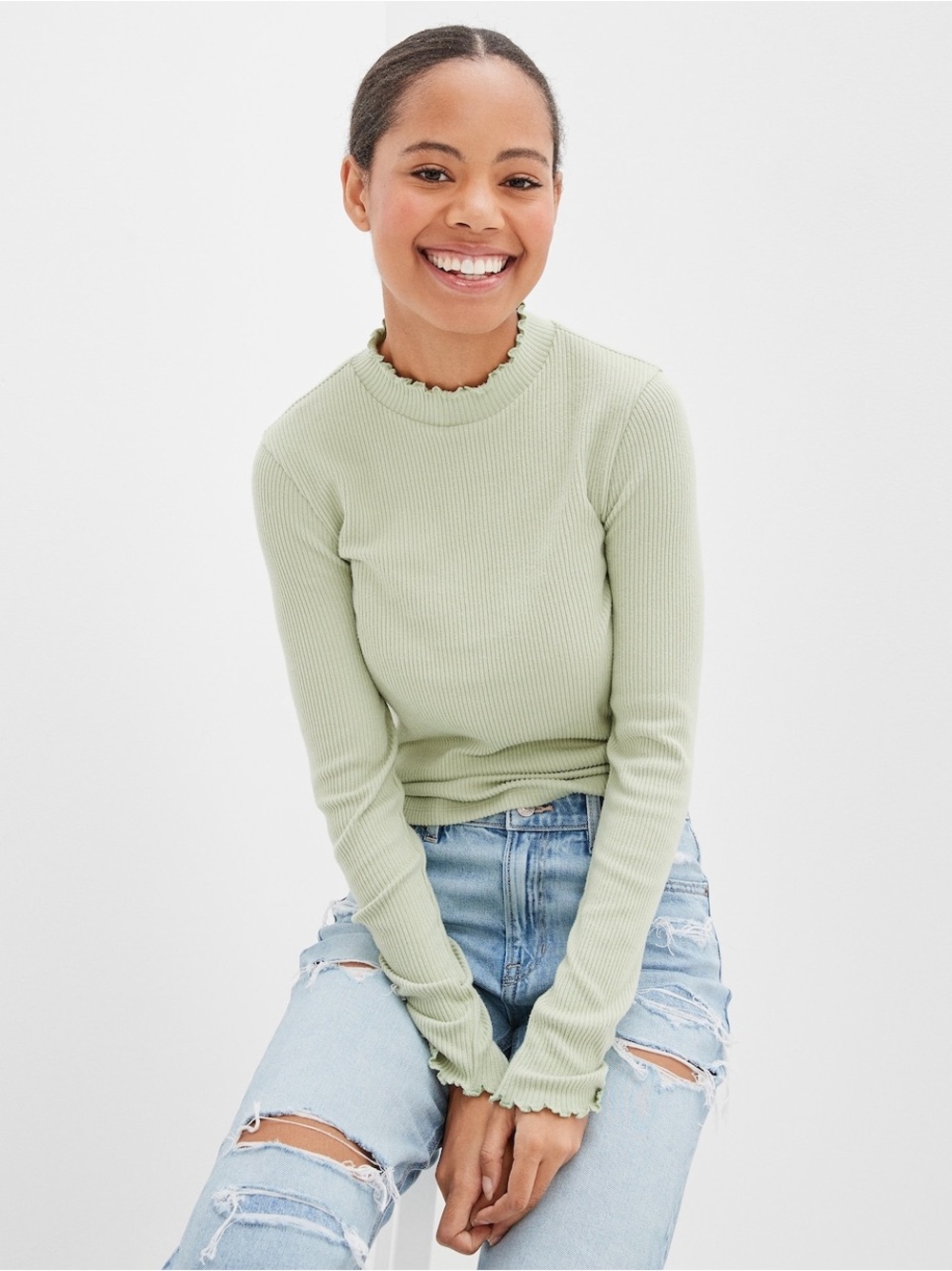 American Eagle Women’s size XS ribbed mock neck lettuce-edge top